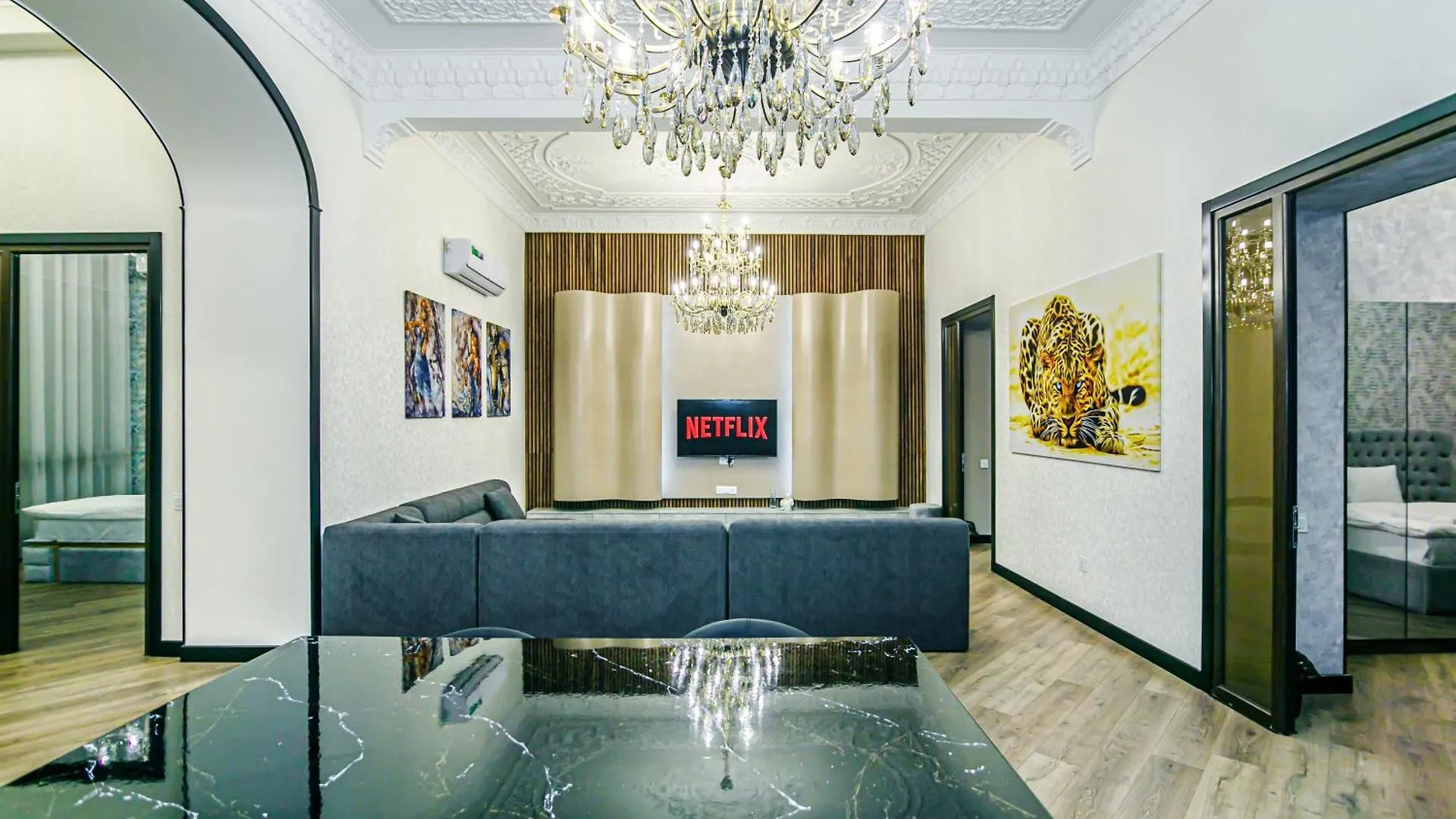 Vip Apartment Hampton contacts